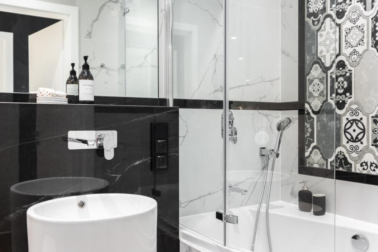 Riverside Premium Class Apartment - By Upstairs Krakkó Kültér fotó